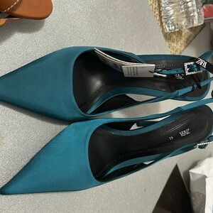 Zara shoes green heels